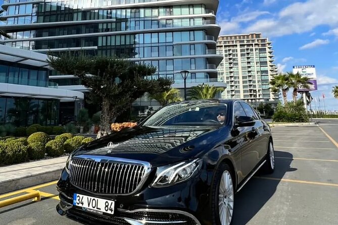 İstanbul Airports Transfer Services (Ceyhan Arslan Travel Agency) - Istanbul Airport Can Feel Like a Maze—Get the Q7 Meet-Up Right