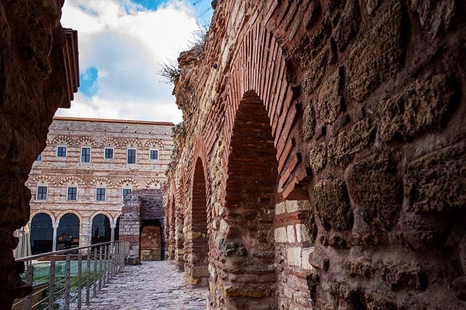 Istanbul Ancient Monasteries Full-Day Tour with Lunch - The Pantocrator story: church roots, mosque conversion, and the cistern clue