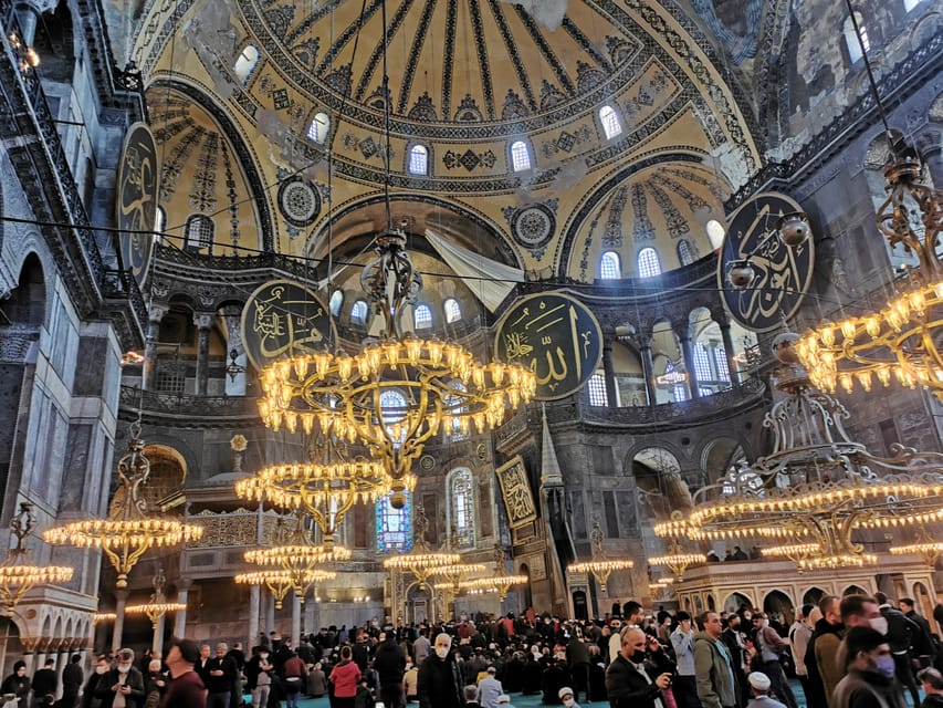 Istanbul: Ancient Town of Constantinople Guided Tour - Byzantine Hippodrome: the arena behind the spectacle