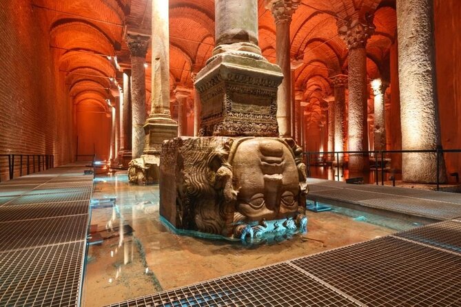 Istanbul: Basilica Cistern, Blue Mosque & Spice Bazaar Tour - Blue Mosque (Sultan Ahmed Mosque): seeing it without getting stuck