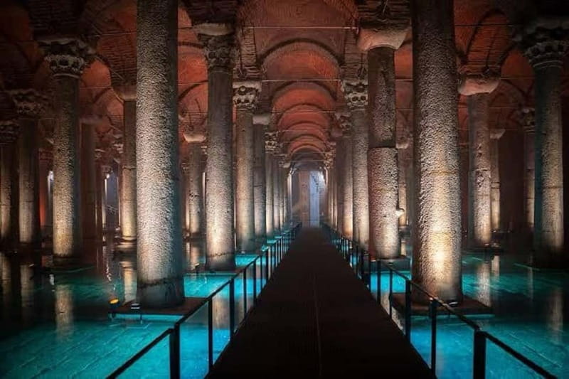 Istanbul Basilica Cistern Guided Tour | Skip-the-Line Access - Pop culture crossovers: James Bond and Dan Brown vibes (without the hype)