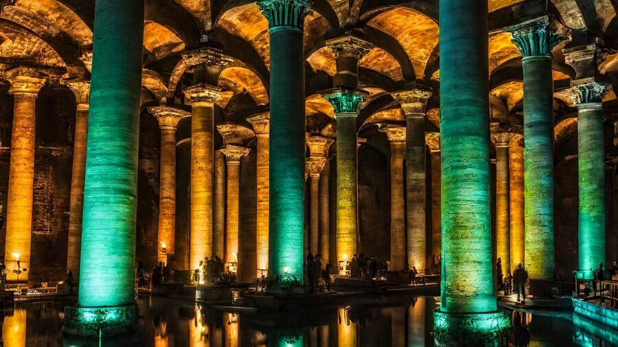 Istanbul: Basilica Cistern Tour, Discovering Medusa - Price and value: $29 tour fee vs entry tickets in cash
