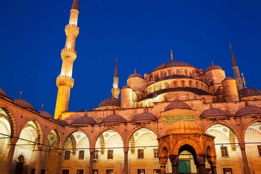 Istanbul: Bespoke Tour with Guide and Skip-the-Line Entries - Sultan Ahmed Mosque (Blue Mosque): seeing the key views without the scramble