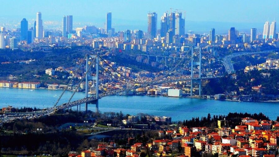 Istanbul: Best of One Day Two Continents Tour, Europe&Asia - Wooden Ottoman houses and imperial palaces: what you catch from the water