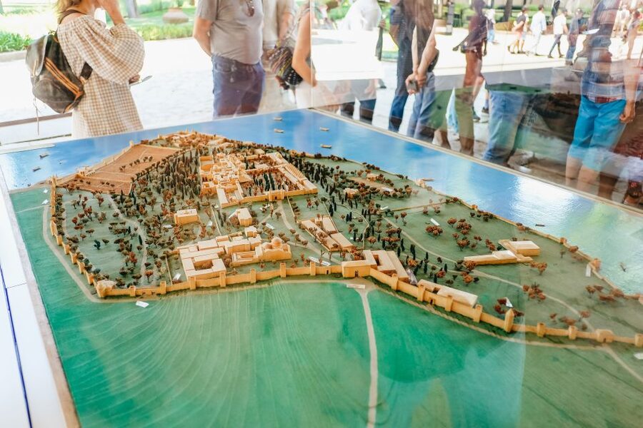 Istanbul: Best of the City 1, 2 or 3-Day Private Guided Tour - Day 2: Bosphorus ferry + Dolmabahce, Taksim, Istiklal, Galata