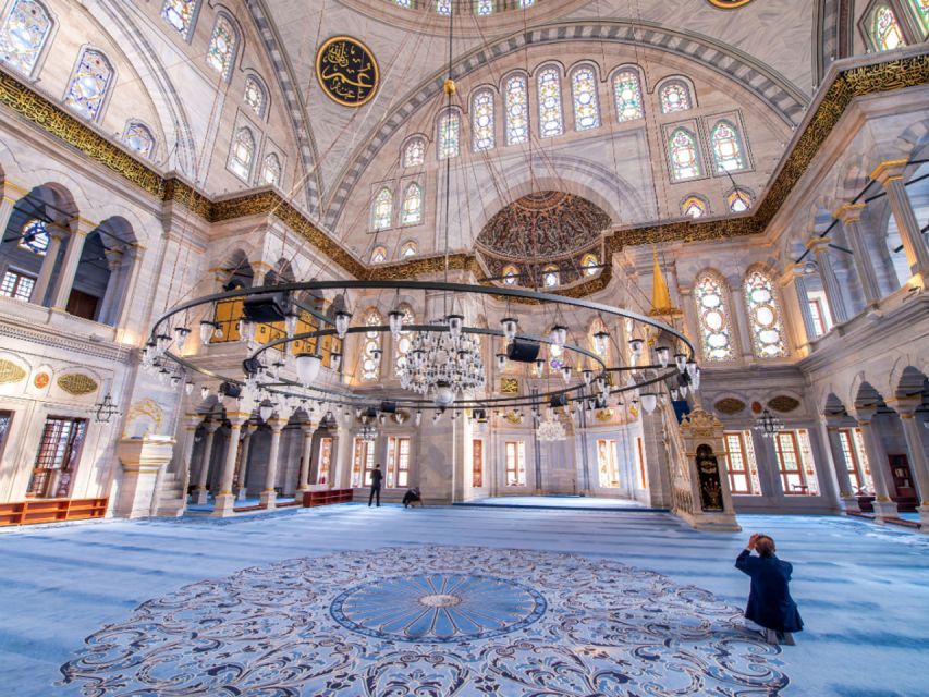 Istanbul: Blue Mosque Guided Tour - Photo time: how to get great shots without losing the moment