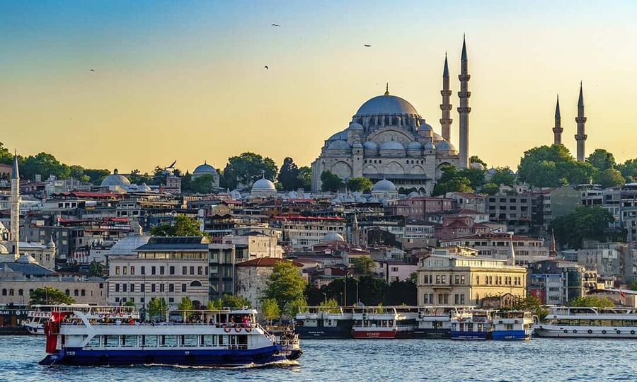 Istanbul: Blue Mosque Guided Tour & Süleymaniye Audio Guide - Finding the Meeting Point at the Hippodrome