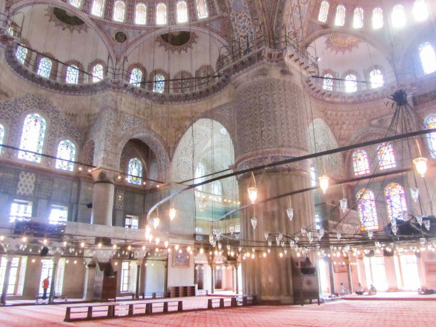 Istanbul: Blue Mosque & Hagia Sophia Guided Tour w/ Tickets - Dress code and on-site rules: how to avoid getting slowed down