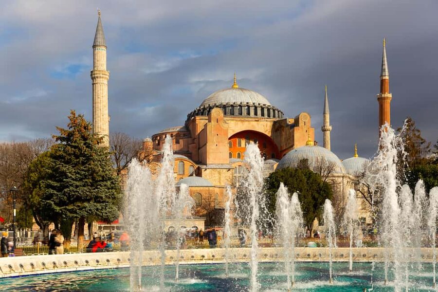 Istanbul: Blue Mosque, Hagia Sophia, & Old Town Walking Tour - Sultanahmet Square and the German Fountain: Where the walk ends, your ideas start