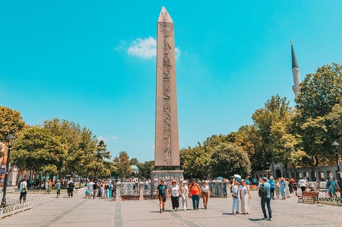 Istanbul: Blue Mosque, Hagia Sophia & opt. Basilica Cistern Tour - Meeting at the German Fountain: a smart place to begin
