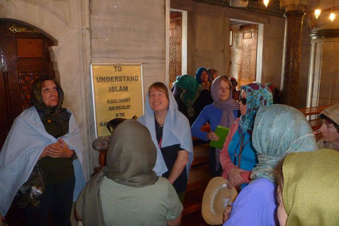 Istanbul: Blue Mosque & Hagia Sophia Small-Group Tour with ticket - Sultanahmet Square to two icons: why this route works