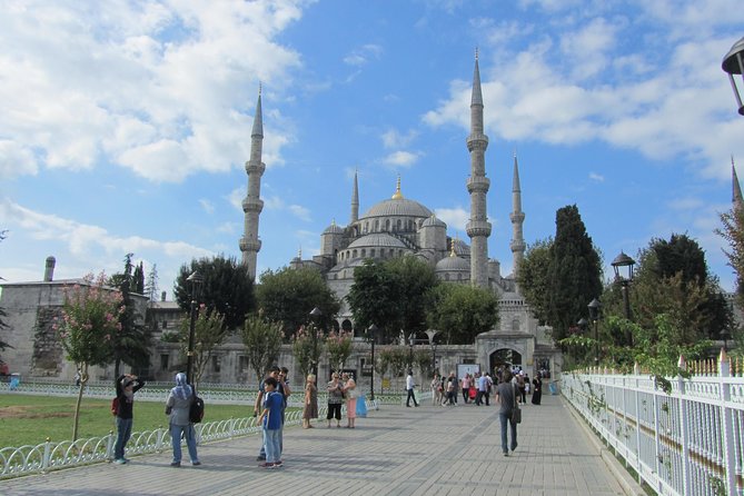 Istanbul: Blue Mosque & Hagia Sophia Small-Group Tour with ticket - The Hippodrome stop: a short break with big context