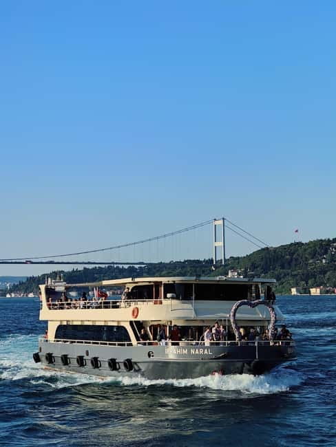 Istanbul Bosphorus: 3-Hour Day Cruise's with Asian Side Stop - The one-hour Bosphorus Bridge stop: plan for a reset, not a full meal tour