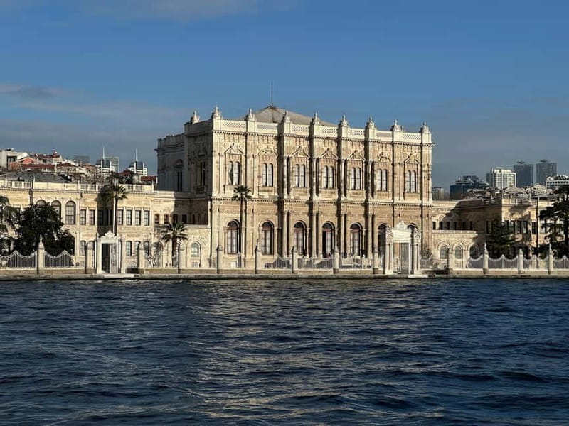 Istanbul Bosphorus: 3-Hour Day Cruise's with Asian Side Stop - Europe-side sights: palaces, a mosque, and the engineering you can spot instantly