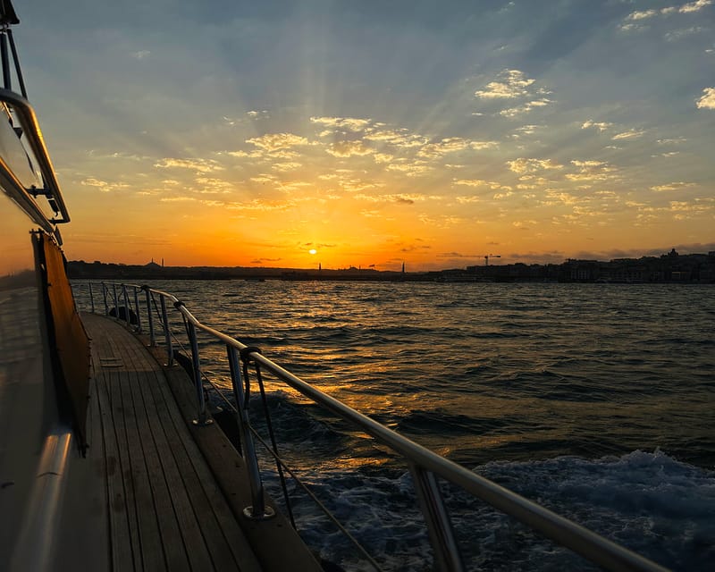 Istanbul: Bosphorus and Golden Horn Sunset Yacht Cruise - Price and value: what $39 buys you in Istanbul