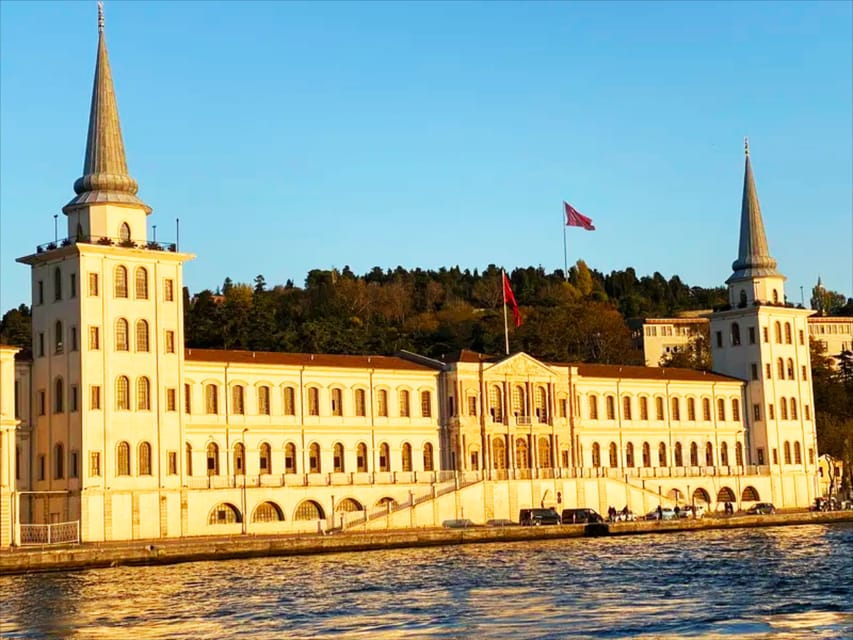 Istanbul: Bosphorus and Golden Horn Sunset Yacht Cruise - Bosphorus Bridge at golden hour: the photo moment