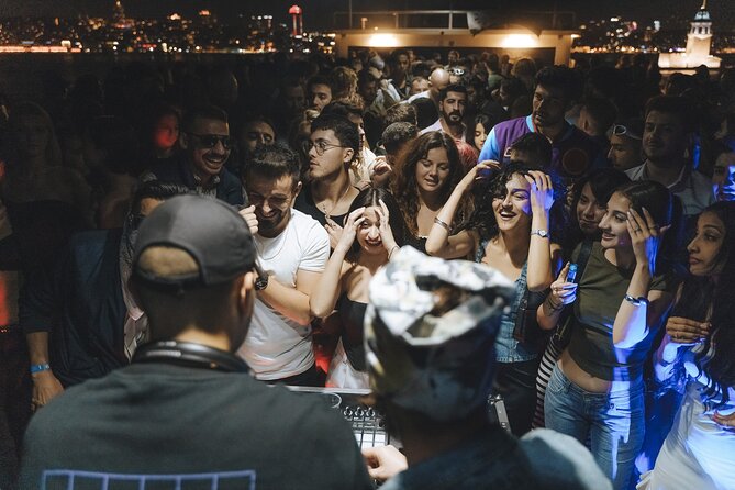 Istanbul Bosphorus Boat Party with Live DJs - Group Size 200 Max: Why This Feels Fun Rather Than Crowded