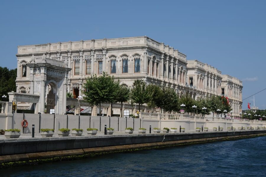 Istanbul: Bosphorus Cruise and Golden Horn Bus Tour - Group Size, Guide Time, and What to Watch for