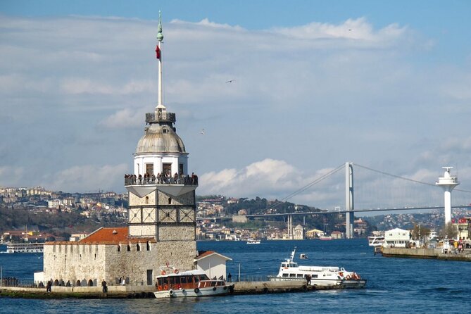 Istanbul: Bosphorus Cruise, Bus Tour, Cable Car Ride with Live Guide & Ticket - Fatih break for Turkish delight and apple tea