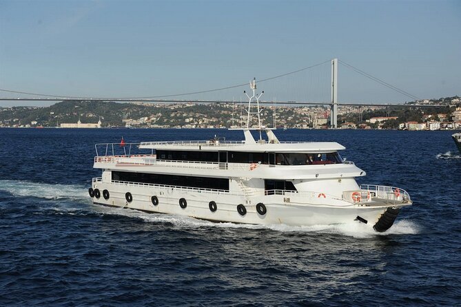 Istanbul: Bosphorus Cruise, Bus Tour, Cable Car Ride with Live Guide & Ticket - Price and logistics: where your money goes
