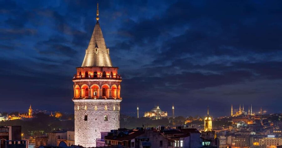 Istanbul: Bosphorus Cruise By Night - Where You Start: Eminönü Pier and the NARAL Boat