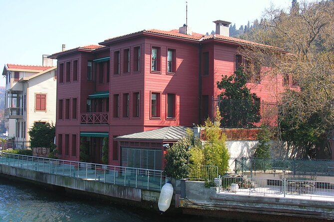Istanbul: Bosphorus Cruise Tour - Golden Horn from the boat: why this section changes the whole day