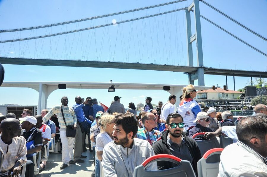 Istanbul: Bosphorus Cruise w/Audio Guide and Sunset Option - Audio Guide and Live Commentary: The Best Part for Your Time
