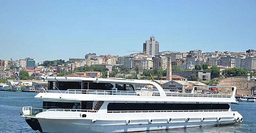 Istanbul Bosphorus Dinner Cruise &Entertainment hotel pickup - Key moments you’ll remember