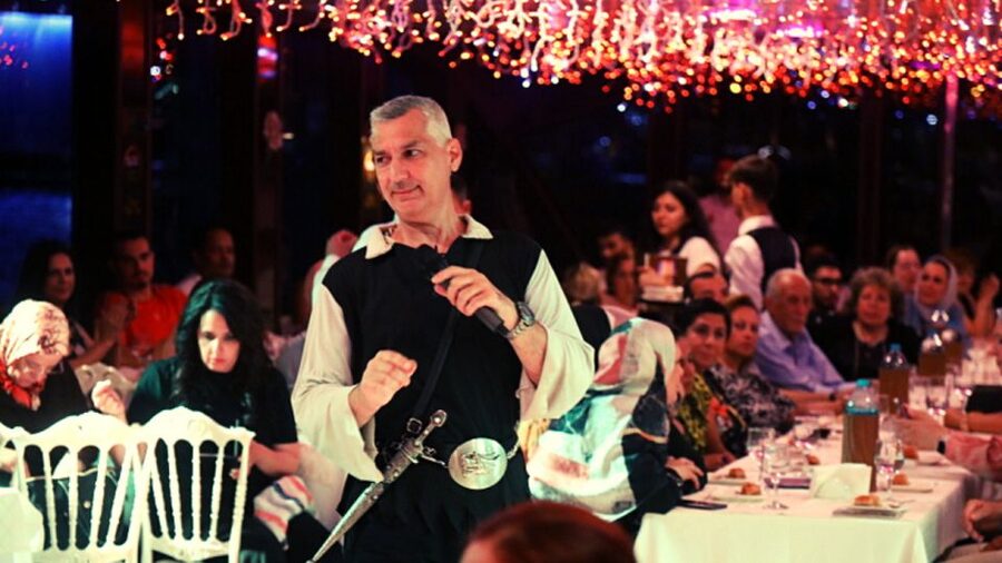 Istanbul: Bosphorus Dinner Cruise with Drinks & Turkish Show - The Bosphorus route: palaces, towers, and castles you can name
