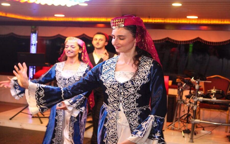 Istanbul: Bosphorus Dinner Cruise with Entertainment - The route: what you’ll see past Galata Bridge to Maiden’s Tower
