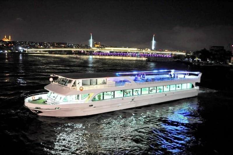 Istanbul: Bosphorus Dinner Cruise with Live Entertainment - Key Things I’d Focus On