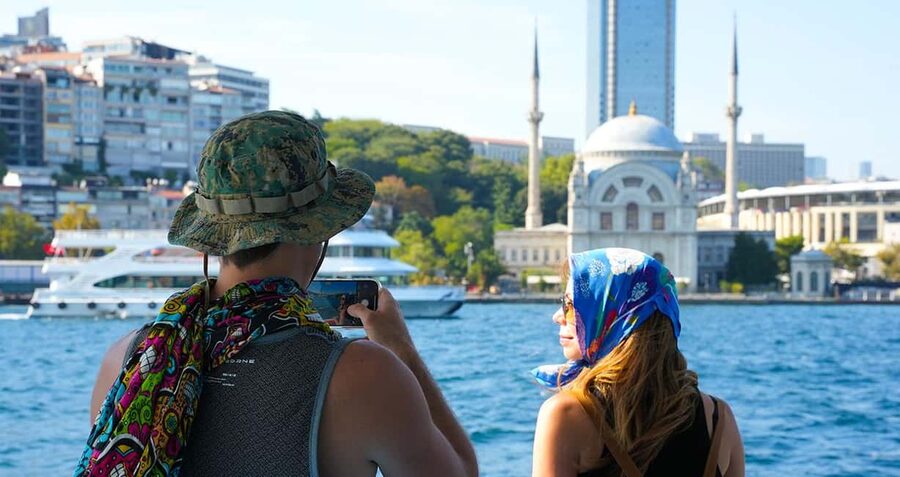 Istanbul: Bosphorus & Golden Horn Cruise Daytime or Sunset - Who should book this Bosphorus cruise