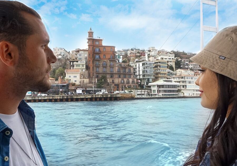 Istanbul: Bosphorus & Golden Horn Cruise Daytime or Sunset - Comfort, timing, and crowds on a 2-hour boat