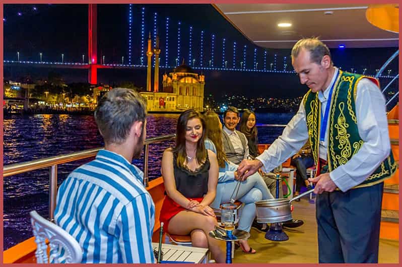 Istanbul: Bosphorus Night Dinner Cruise with Private Table - What makes this Bosphorus dinner cruise a smart Istanbul night