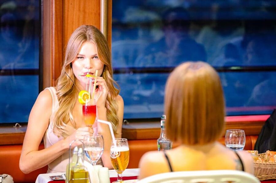 Istanbul: Bosphorus Night Dinner Cruise with Private Table - Timing and logistics that affect your night (without stress)