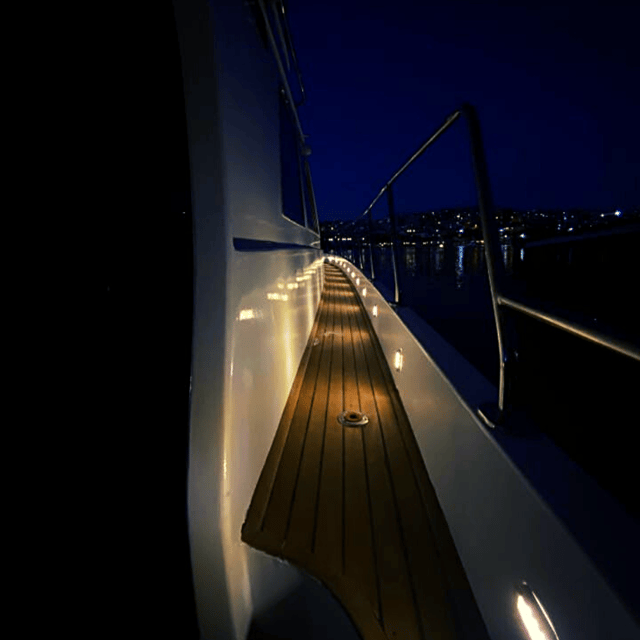 İstanbul: Bosphorus Private Yacht Cruise with Tea and Coffee - Price and Value: $272 Per Group Up to 6 People
