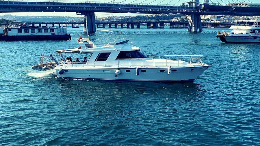 İstanbul: Bosphorus Private Yacht Cruise with Tea and Coffee - Quick Check Before You Go
