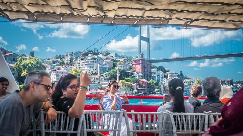 Istanbul: Bosphorus Sightseeing Cruise Tour with Audio Guide - Practical value: why $7 can be a smart move in Istanbul