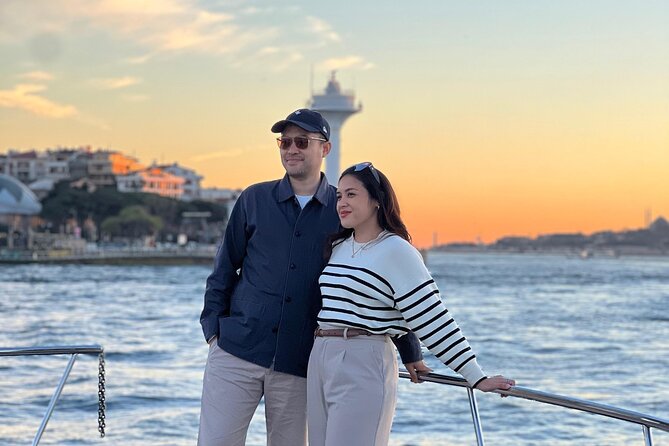 Istanbul Bosphorus Sunset Cruise on the Luxury Yacht - Meet-up at Galata Sahil CafeArap Cami: avoid the location headache