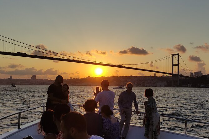 Istanbul Bosphorus Sunset Cruise with Wine on a Luxury Yacht - Price and Value: Luxury Yacht Cruising With Wine and Snacks