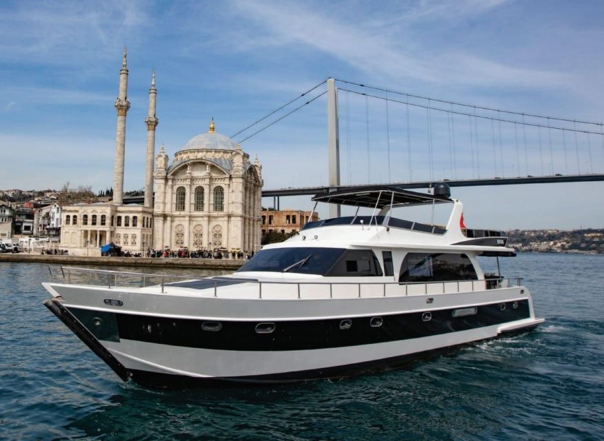 Istanbul: Bosphorus Sunset or Night Yacht Cruise & Transfers - Fortresses, palaces, and Maiden’s Tower: the middle stretch where photos get serious