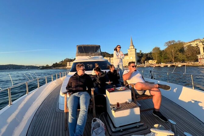 Istanbul Bosphorus Sunset Yacht Cruise - Maiden’s Tower at sunset: the one moment you actually sit with