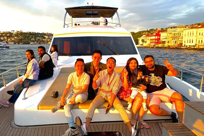 Istanbul Bosphorus Sunset Yacht Cruise With Live Guide And Snacks - Bosphorus at sunset: why this kind of tour works in Istanbul