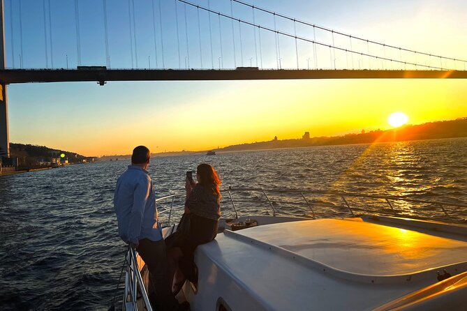Istanbul Bosphorus Sunset Yacht Cruise With Live Guide And Snacks - Food and drinks: snacks that make the cruise feel like a plan, not a ride