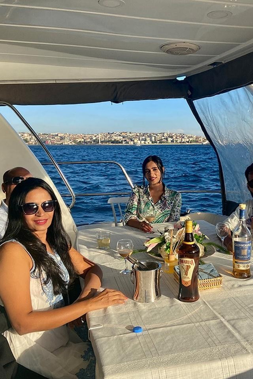 Istanbul: Bosphorus Yacht Cruise at Sunset with Snacks - Key Things You’ll Notice on This Bosphorus Sunset Cruise