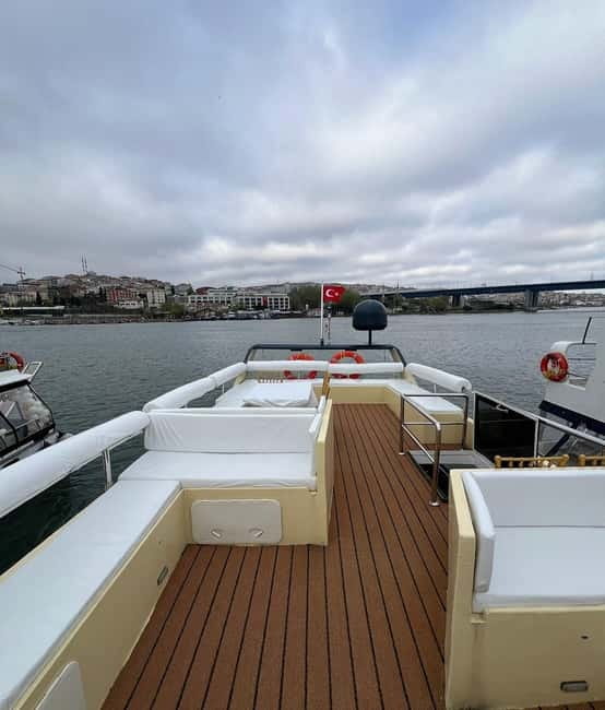 Istanbul: Bosphorus Yacht Cruise with Golden Horn View - Golden Horn and the water-level view of Istanbul’s story