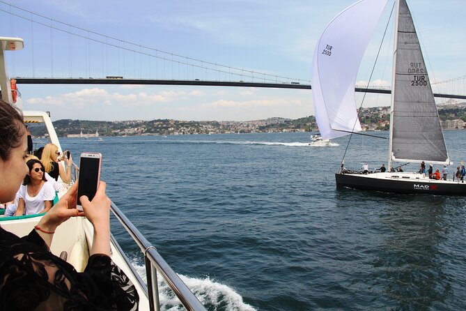 Istanbul Bosphorus Yacht Experience – Asian Side Visit in Kanlica - Rumelihisarı and the narrow Bosphorus passage