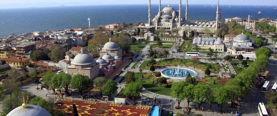 Istanbul: Byzantine and Ottoman Relics Tour with Local Guide - Topkapi Palace and Harem: Ottoman Power in Courtyards and Chambers