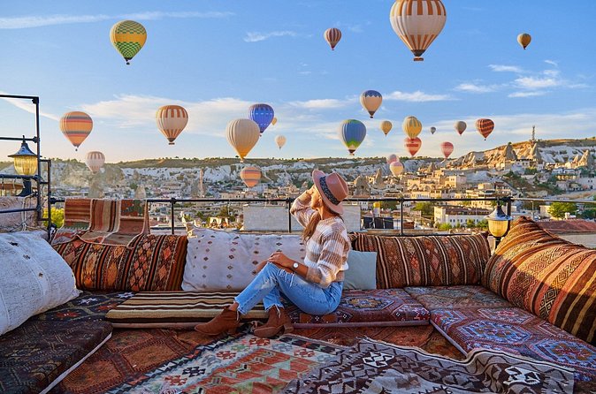 Istanbul: Cappadocia 2-3 Day Tour with Flights & Hotel - Pottery demonstration and local meals: where the culture shows up