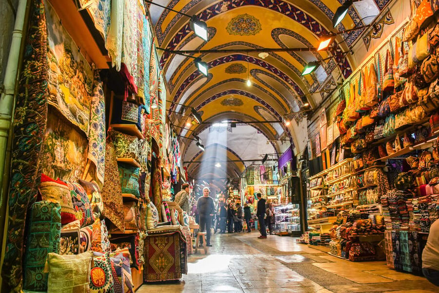 Istanbul City Walk: Blue Mosque, Hippodrome & Hagia Sophia - Languages, questions, and how to get more out of the guide